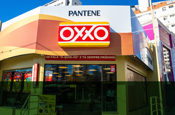 Oxxo e Pantene se unem para nova loja emblemática