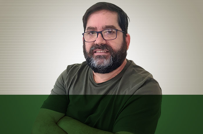 Douglas Almendro, coordenador de cursos EaD e docente da Cruzeiro do Sul Virtual