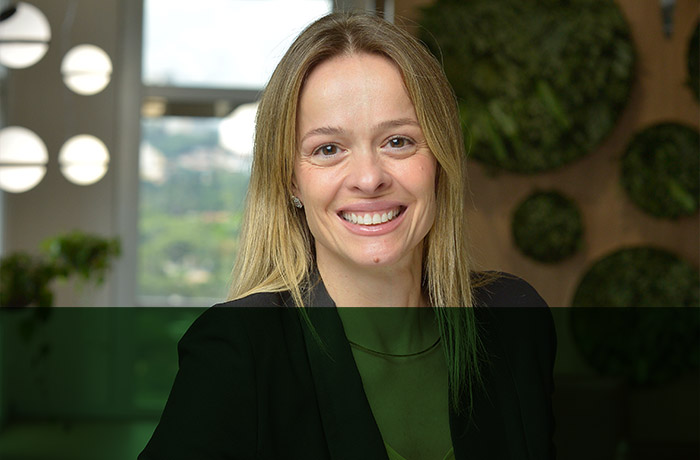 Tatianne Junco, diretora executiva de governança e conformidade da Pluxee no Brasil
