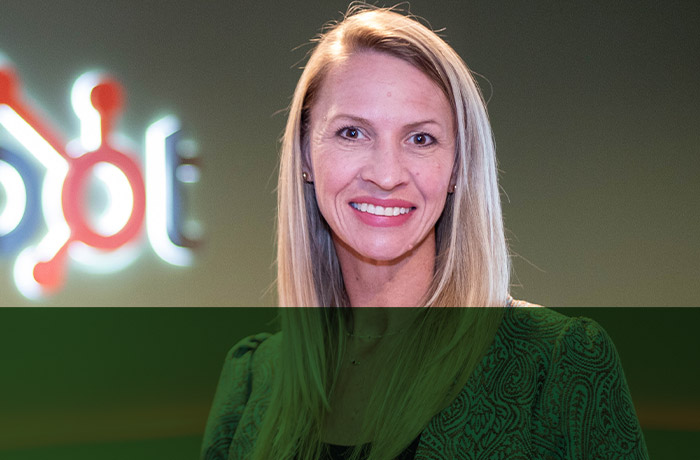 Shelley Pursell, diretora sênior de marketing para a América Latina e Ibéria da HubSpot